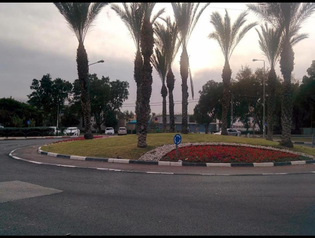 Ferienwohnung אירוח על הים Haifa Exterior foto